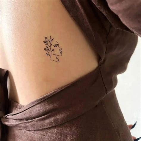 tatuajes pequeos mujer originales|Tatuajes pequeños femeninos originales